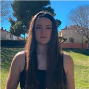 Estudiante de 18 con titulacion CAE en Ingles ofrece classes particulares o en grupos reducidos a alumnos de primària, ESO o BAT.
